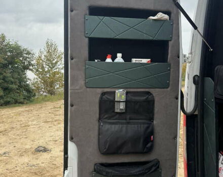 Белый Мерседес Sprinter, объемом двигателя 2.14 л и пробегом 253 тыс. км за 53000 $, фото 53 на Automoto.ua