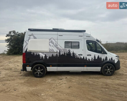 Белый Мерседес Sprinter, объемом двигателя 2.14 л и пробегом 253 тыс. км за 53000 $, фото 5 на Automoto.ua