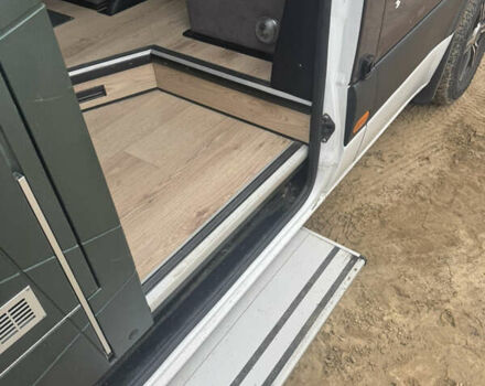 Белый Мерседес Sprinter, объемом двигателя 2.14 л и пробегом 253 тыс. км за 53000 $, фото 8 на Automoto.ua
