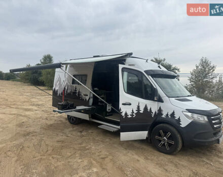 Белый Мерседес Sprinter, объемом двигателя 2.14 л и пробегом 253 тыс. км за 53000 $, фото 18 на Automoto.ua
