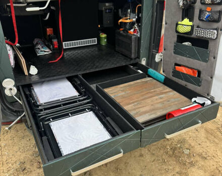 Белый Мерседес Sprinter, объемом двигателя 2.14 л и пробегом 253 тыс. км за 53000 $, фото 59 на Automoto.ua