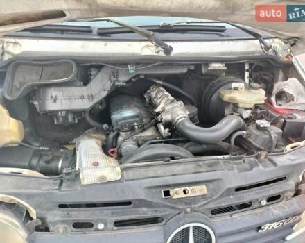 Білий Мерседес Sprinter, об'ємом двигуна 2.69 л та пробігом 950 тис. км за 13000 $, фото 1 на Automoto.ua