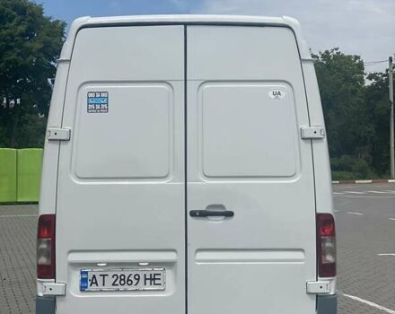 Белый Мерседес Sprinter, объемом двигателя 2.2 л и пробегом 480 тыс. км за 12000 $, фото 5 на Automoto.ua