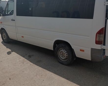 Белый Мерседес Sprinter, объемом двигателя 2.2 л и пробегом 500 тыс. км за 5523 $, фото 3 на Automoto.ua
