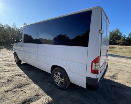 Белый Мерседес Sprinter, объемом двигателя 0 л и пробегом 300 тыс. км за 6200 $, фото 5 на Automoto.ua