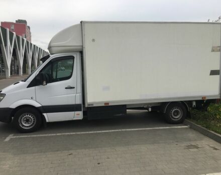 Белый Мерседес Sprinter, объемом двигателя 3 л и пробегом 310 тыс. км за 875000 $, фото 4 на Automoto.ua