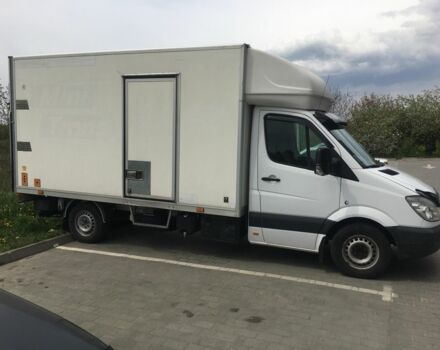 Белый Мерседес Sprinter, объемом двигателя 3 л и пробегом 310 тыс. км за 875000 $, фото 1 на Automoto.ua