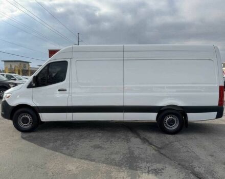 Белый Мерседес Sprinter, объемом двигателя 0 л и пробегом 38 тыс. км за 12000 $, фото 1 на Automoto.ua