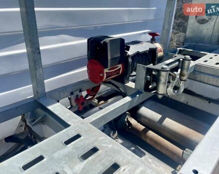 Мерседес Sprinter 2002 у Вінниці на Automoto.ua Білий Мерседес Sprinter, об'ємом двигуна 2.69 л та пробігом 468 тис. км за 16900 $, фото 7 на Automoto.ua