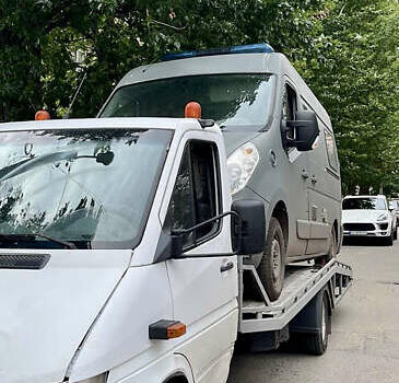 Білий Мерседес Sprinter, об'ємом двигуна 2.69 л та пробігом 608 тис. км за 11500 $, фото 4 на Automoto.ua