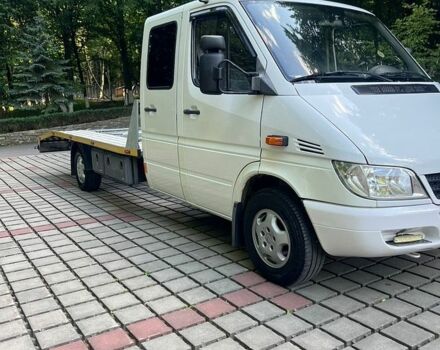 Белый Мерседес Sprinter, объемом двигателя 2.69 л и пробегом 400 тыс. км за 17500 $, фото 8 на Automoto.ua