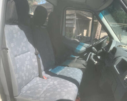 Белый Мерседес Sprinter, объемом двигателя 2.15 л и пробегом 280 тыс. км за 12800 $, фото 4 на Automoto.ua