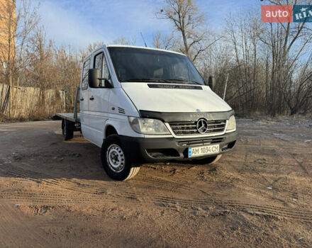 Белый Мерседес Sprinter, объемом двигателя 2.15 л и пробегом 376 тыс. км за 12000 $, фото 2 на Automoto.ua