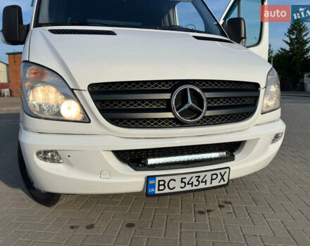 Белый Мерседес Sprinter, объемом двигателя 3 л и пробегом 550 тыс. км за 18700 $, фото 5 на Automoto.ua