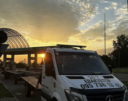 Белый Мерседес Sprinter, объемом двигателя 2.14 л и пробегом 563 тыс. км за 20000 $, фото 4 на Automoto.ua