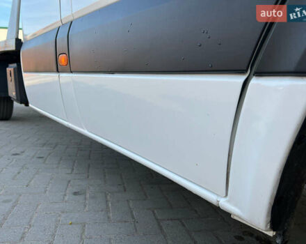 Белый Мерседес Sprinter, объемом двигателя 3 л и пробегом 550 тыс. км за 18700 $, фото 8 на Automoto.ua