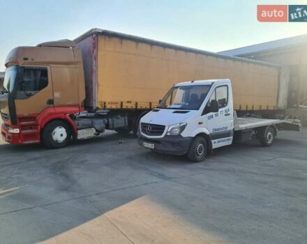 Белый Мерседес Sprinter, объемом двигателя 2.14 л и пробегом 318 тыс. км за 16900 $, фото 8 на Automoto.ua