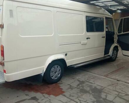 Белый Мерседес Sprinter, объемом двигателя 2.9 л и пробегом 500 тыс. км за 6500 $, фото 34 на Automoto.ua