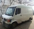 Белый Мерседес Sprinter, объемом двигателя 2.3 л и пробегом 500 тыс. км за 1500 $, фото 1 на Automoto.ua