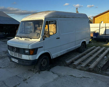 Білий Мерседес Sprinter, об'ємом двигуна 2.3 л та пробігом 280 тис. км за 5000 $, фото 3 на Automoto.ua