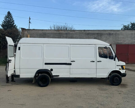 Мерседес Sprinter 1995 в Коломые на Automoto.ua Белый Мерседес Sprinter, объемом двигателя 2.5 л и пробегом 256 тыс. км за 3400 $, фото 1 на Automoto.ua