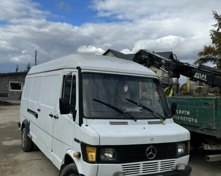 Мерседес Sprinter 1995 в Коломые на Automoto.ua Белый Мерседес Sprinter, объемом двигателя 2.5 л и пробегом 256 тыс. км за 3400 $, фото 9 на Automoto.ua