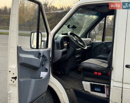 Белый Мерседес Sprinter, объемом двигателя 2.3 л и пробегом 300 тыс. км за 2999 $, фото 13 на Automoto.ua