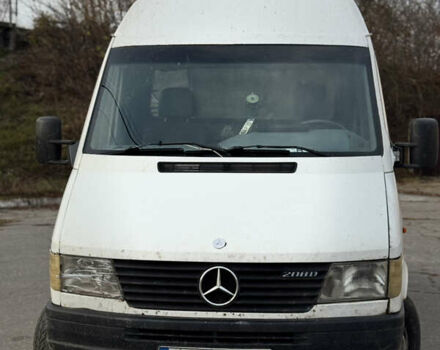 Белый Мерседес Sprinter, объемом двигателя 2.3 л и пробегом 300 тыс. км за 2999 $, фото 10 на Automoto.ua