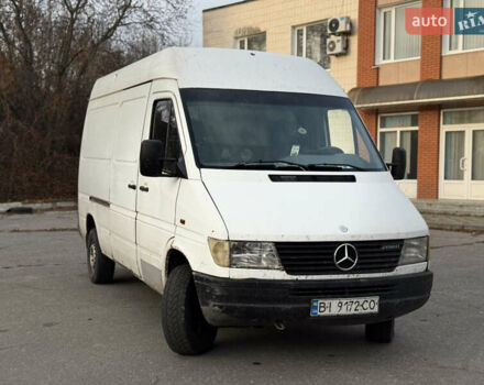 Белый Мерседес Sprinter, объемом двигателя 2.3 л и пробегом 300 тыс. км за 2999 $, фото 11 на Automoto.ua
