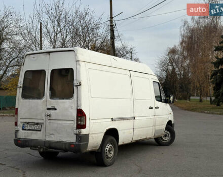 Белый Мерседес Sprinter, объемом двигателя 2.3 л и пробегом 300 тыс. км за 2999 $, фото 4 на Automoto.ua