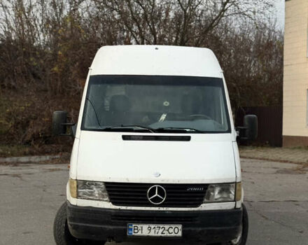 Белый Мерседес Sprinter, объемом двигателя 2.3 л и пробегом 300 тыс. км за 2999 $, фото 1 на Automoto.ua