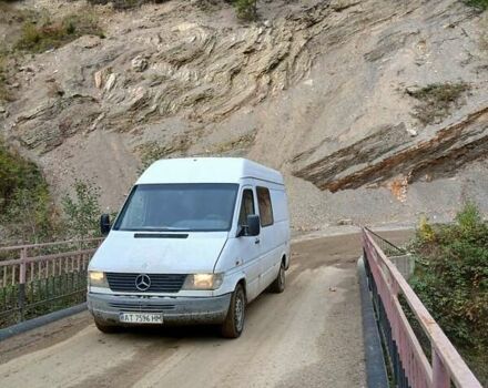 Белый Мерседес Sprinter, объемом двигателя 2.87 л и пробегом 653 тыс. км за 3300 $, фото 7 на Automoto.ua