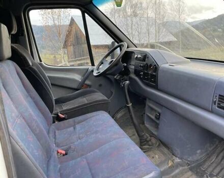 Белый Мерседес Sprinter, объемом двигателя 2.87 л и пробегом 653 тыс. км за 3300 $, фото 5 на Automoto.ua