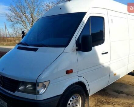 Белый Мерседес Sprinter, объемом двигателя 2.9 л и пробегом 590 тыс. км за 7700 $, фото 1 на Automoto.ua