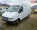 Белый Мерседес Sprinter, объемом двигателя 2.3 л и пробегом 400 тыс. км за 5000 $, фото 1 на Automoto.ua
