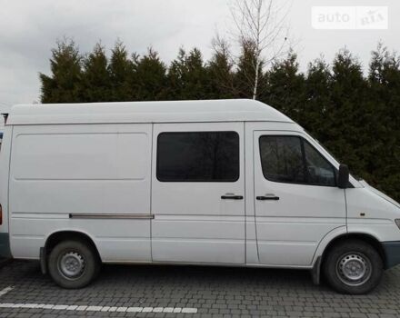 Белый Мерседес Sprinter, объемом двигателя 2.9 л и пробегом 400 тыс. км за 6000 $, фото 2 на Automoto.ua