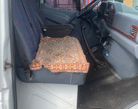 Белый Мерседес Sprinter, объемом двигателя 2.3 л и пробегом 750 тыс. км за 4800 $, фото 4 на Automoto.ua