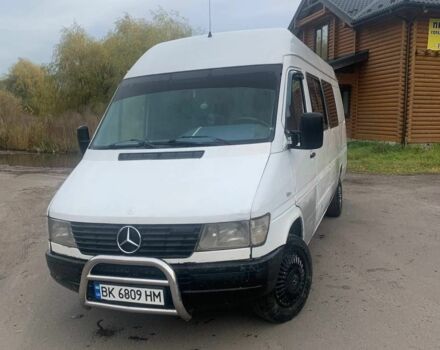 Білий Мерседес Sprinter, об'ємом двигуна 2.9 л та пробігом 800 тис. км за 4500 $, фото 2 на Automoto.ua
