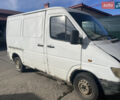 Белый Мерседес Sprinter, объемом двигателя 2.9 л и пробегом 951 тыс. км за 3700 $, фото 1 на Automoto.ua