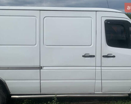 Белый Мерседес Sprinter, объемом двигателя 2.3 л и пробегом 750 тыс. км за 4800 $, фото 6 на Automoto.ua