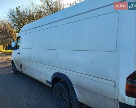 Белый Мерседес Sprinter, объемом двигателя 2.9 л и пробегом 550 тыс. км за 6200 $, фото 1 на Automoto.ua