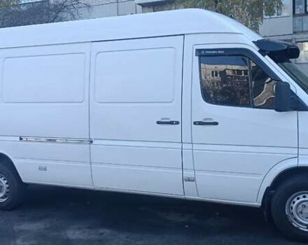 Белый Мерседес Sprinter, объемом двигателя 2.9 л и пробегом 400 тыс. км за 11000 $, фото 2 на Automoto.ua