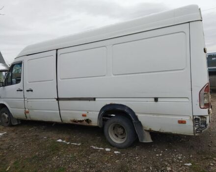 Белый Мерседес Sprinter, объемом двигателя 2.9 л и пробегом 444 тыс. км за 1999 $, фото 3 на Automoto.ua