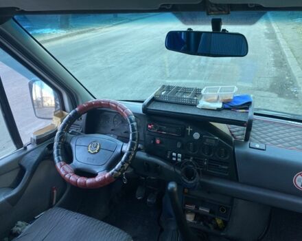 Белый Мерседес Sprinter, объемом двигателя 2.9 л и пробегом 200 тыс. км за 7000 $, фото 5 на Automoto.ua