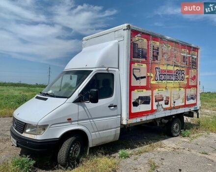 Белый Мерседес Sprinter, объемом двигателя 2.9 л и пробегом 380 тыс. км за 10000 $, фото 3 на Automoto.ua