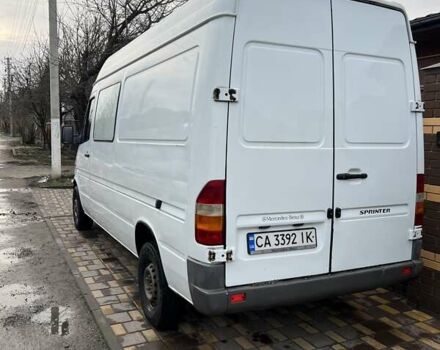 Белый Мерседес Sprinter, объемом двигателя 2.9 л и пробегом 955 тыс. км за 7000 $, фото 3 на Automoto.ua