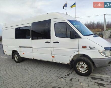 Белый Мерседес Sprinter, объемом двигателя 2.15 л и пробегом 355 тыс. км за 5800 $, фото 1 на Automoto.ua