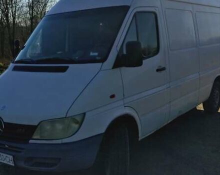 Белый Мерседес Sprinter, объемом двигателя 2.15 л и пробегом 337 тыс. км за 7200 $, фото 2 на Automoto.ua