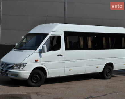 Белый Мерседес Sprinter, объемом двигателя 2.2 л и пробегом 900 тыс. км за 9000 $, фото 1 на Automoto.ua