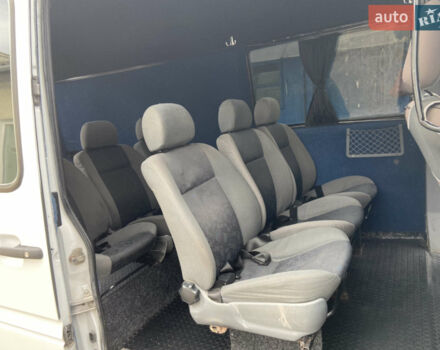Белый Мерседес Sprinter, объемом двигателя 2.1 л и пробегом 787 тыс. км за 8850 $, фото 21 на Automoto.ua